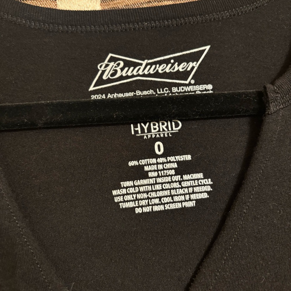 Women’s Budweiser T Shirt, Torrid Size 0 / Large - Picture 2 of 4